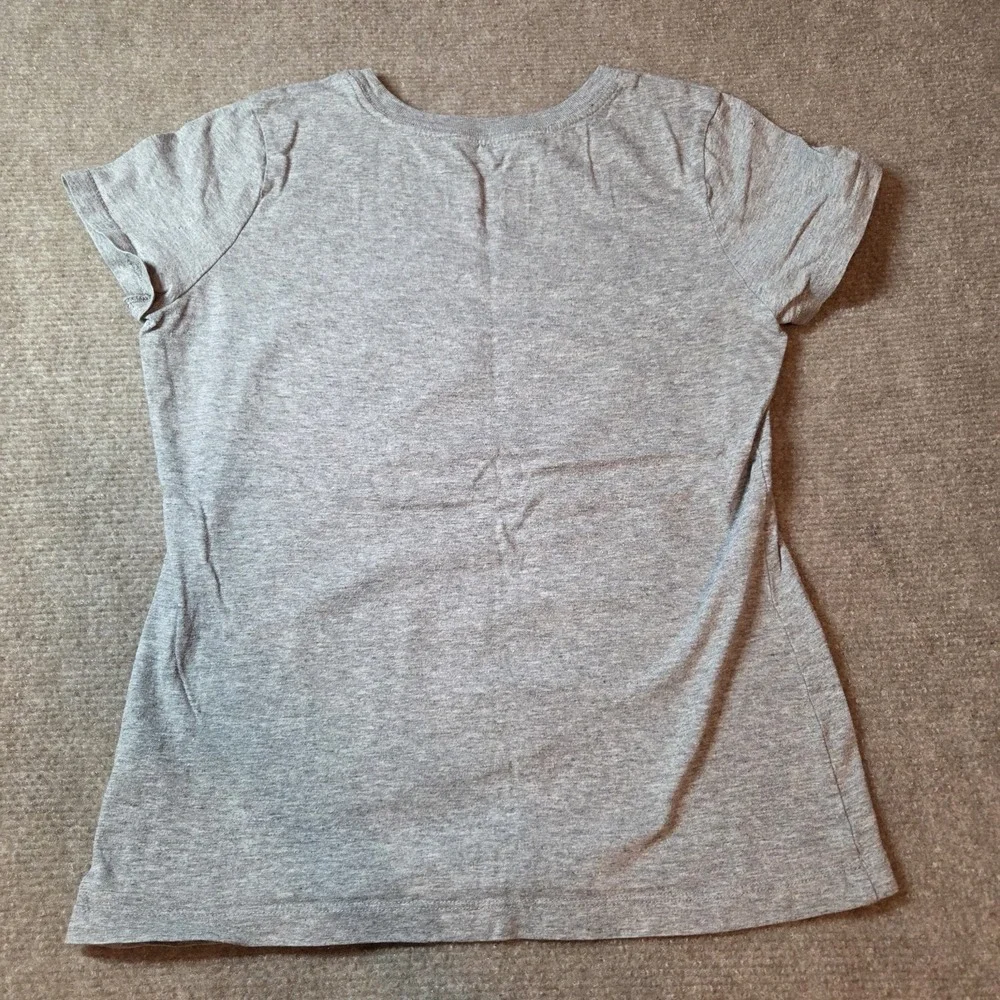 Nike Girls Heather Gray Graphic T-Shirt My Trophy Is Bigger Than Your Trophy L